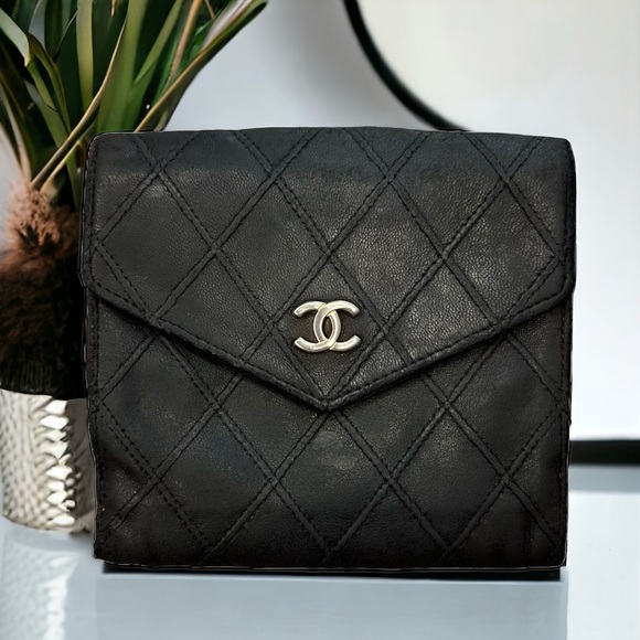 CHANEL Handbags - Authentic CHANEL Black Quilted Timeless Vintage Compact Leather Envelope Wallet